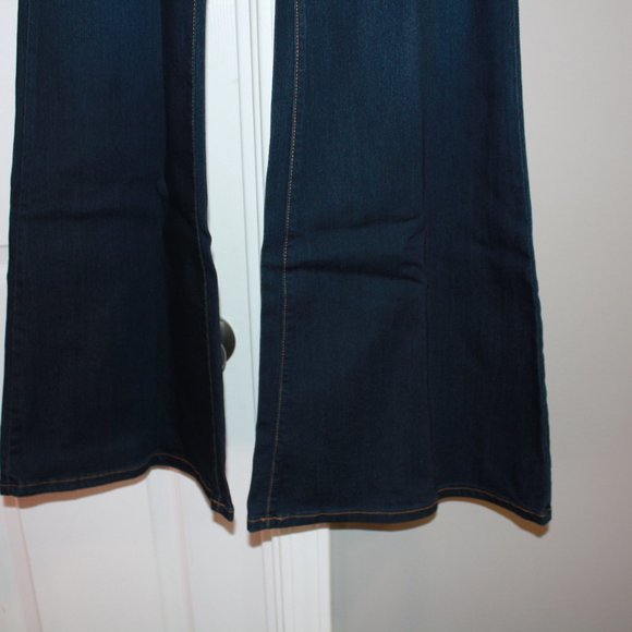 Vibrant Jeans - Flare High Rise Jeans - 2XL - Picture 4 of 7